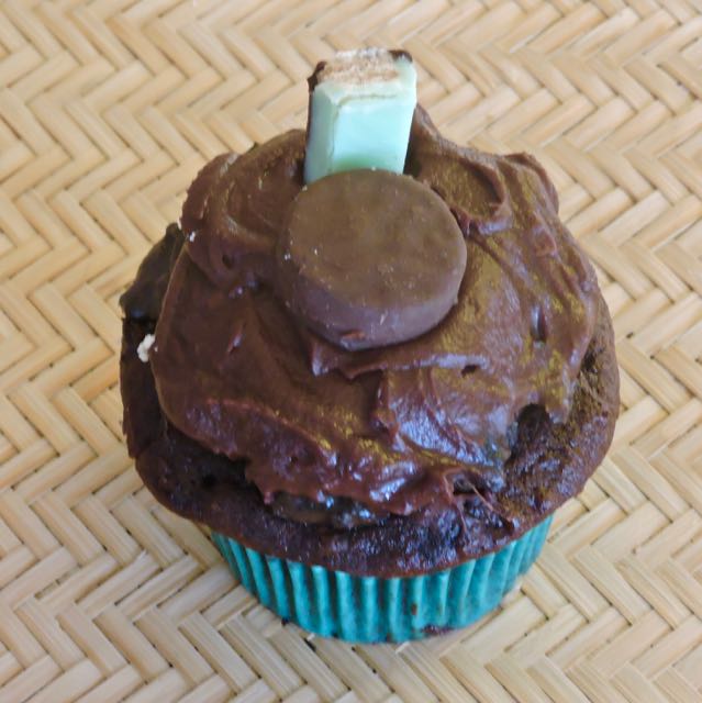 kitchen birthday chocolate cupcake 3 20 - 1