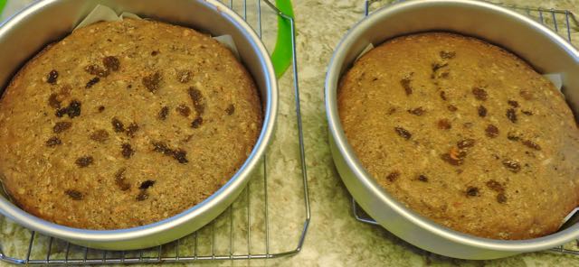 kitchen jeans carrot cake from oven 4 18 20 - 1