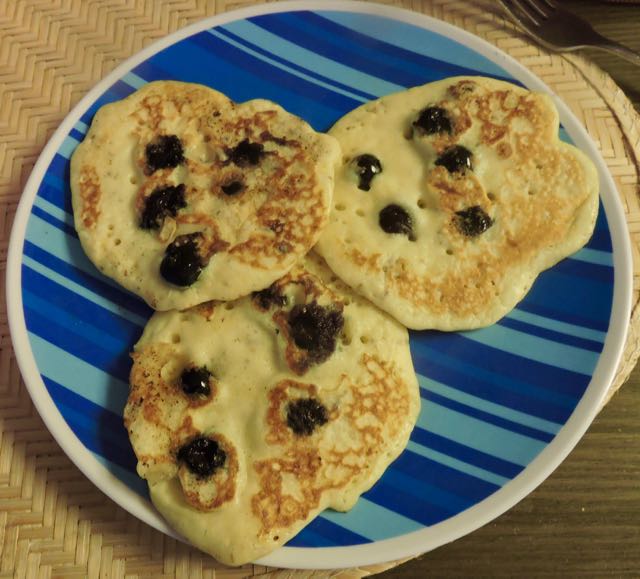 kitchen blackberry pancakes 5 15 20 - 1