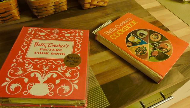 kitchen old and new betty crocker cookbooks jan 29 2021 - 1