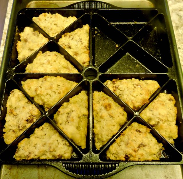 kitchen apricot scones Feb 27 2022 - 1